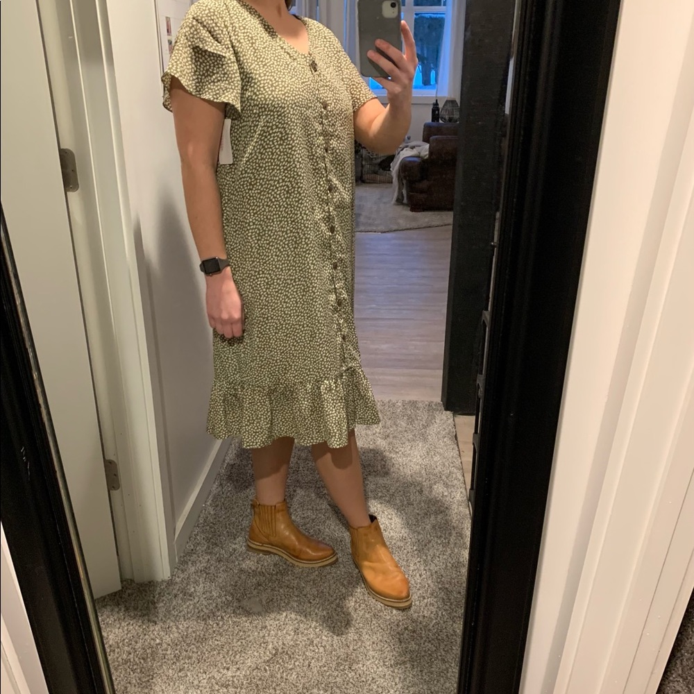 Women’s Spring dress- new